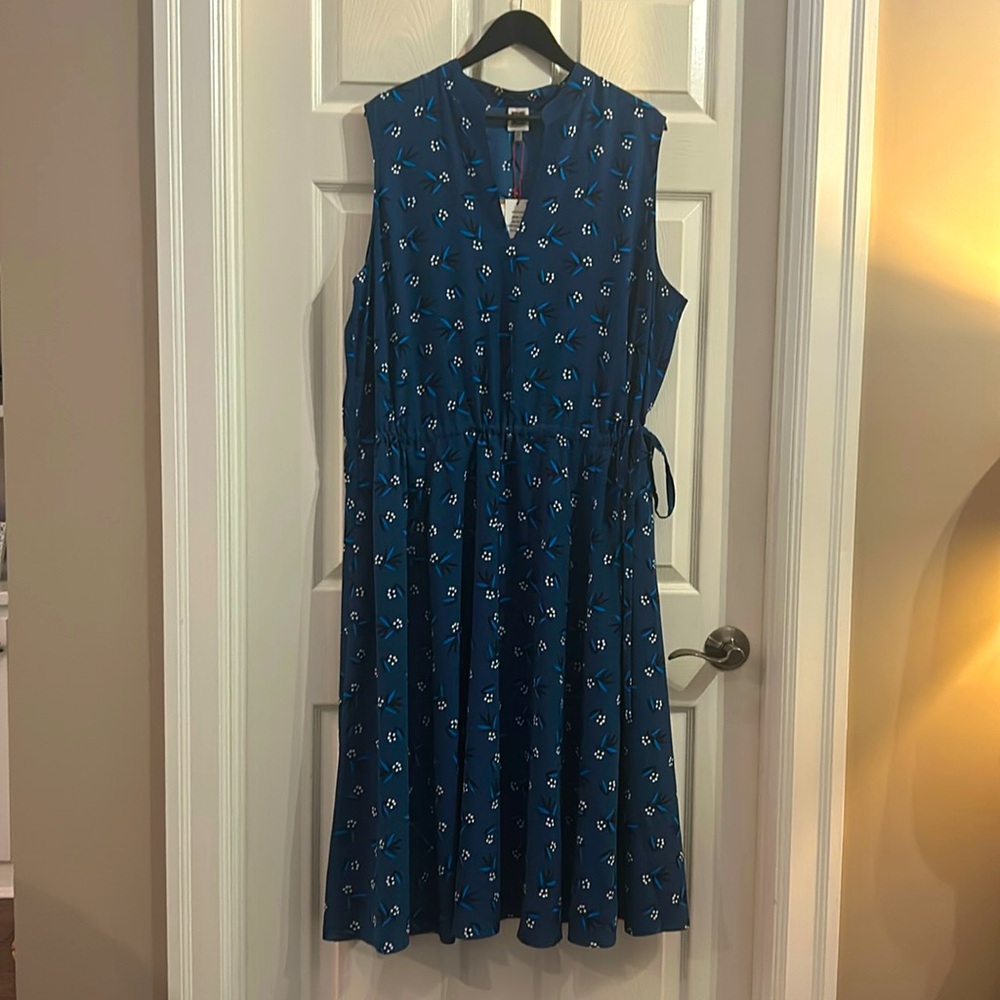 NWT Cute Anne Klein Spring Dress